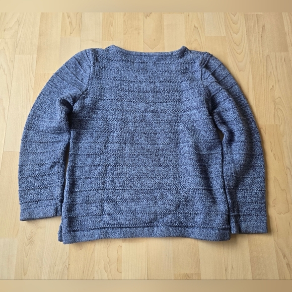 L.L. Bean Crew Neck Sweater Size Medium Petite - Picture 3 of 7